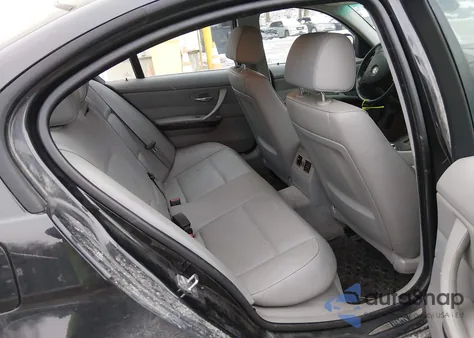 2010 BMW 328I xDrive z USA, uszkodzony, nr VIN WBAPK5C55AA651985